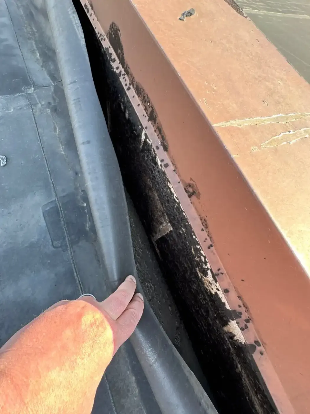 Manufacturer-certified roof installation in Seymour